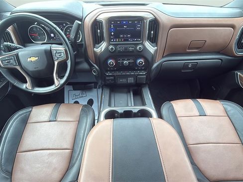 Used 2023 Chevrolet Silverado 2500 High Country w/ Technology Package image 19