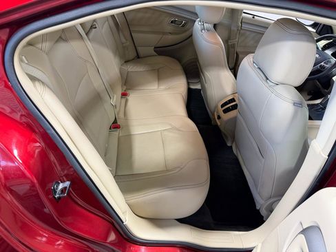 Used 2015 Ford Taurus SEL w/ Equipment Group 201A image 17