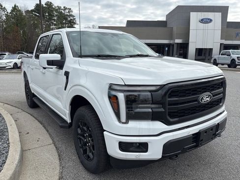 New 2025 Ford F150 Lariat w/ FX4 Off-Road Package image 2