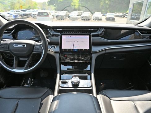 Used 2023 Jeep Grand Cherokee 4WD 4xe image 15