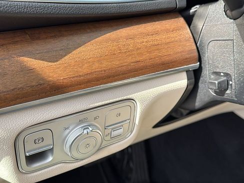 Certified 2025 Mercedes-Benz GLE 350 GLE 350 image 25