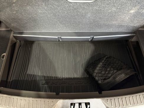 Used 2020 Ford Explorer Platinum image 38