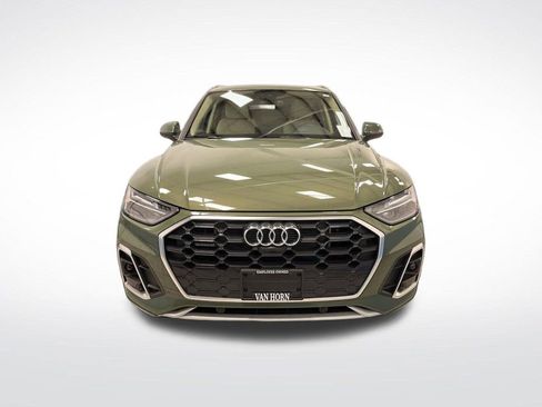 Used 2024 Audi Q5 e Premium Plus image 11
