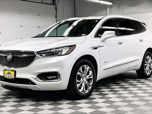 Used 2021 Buick Enclave Avenir w/ Avenir Technology Package FWD image 11