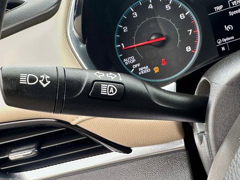 Certified 2022 Chevrolet Traverse LS image 19