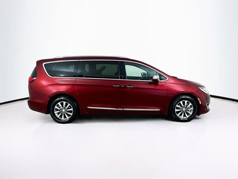 Used 2020 Chrysler Pacifica Limited FWD image 8