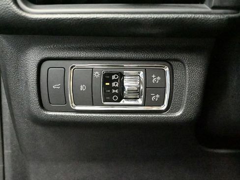 Used 2022 Lincoln Corsair Reserve w/ Equipment Group 201A image 34