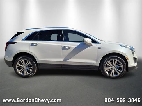 Used 2025 Cadillac XT5 Premium Luxury image 7
