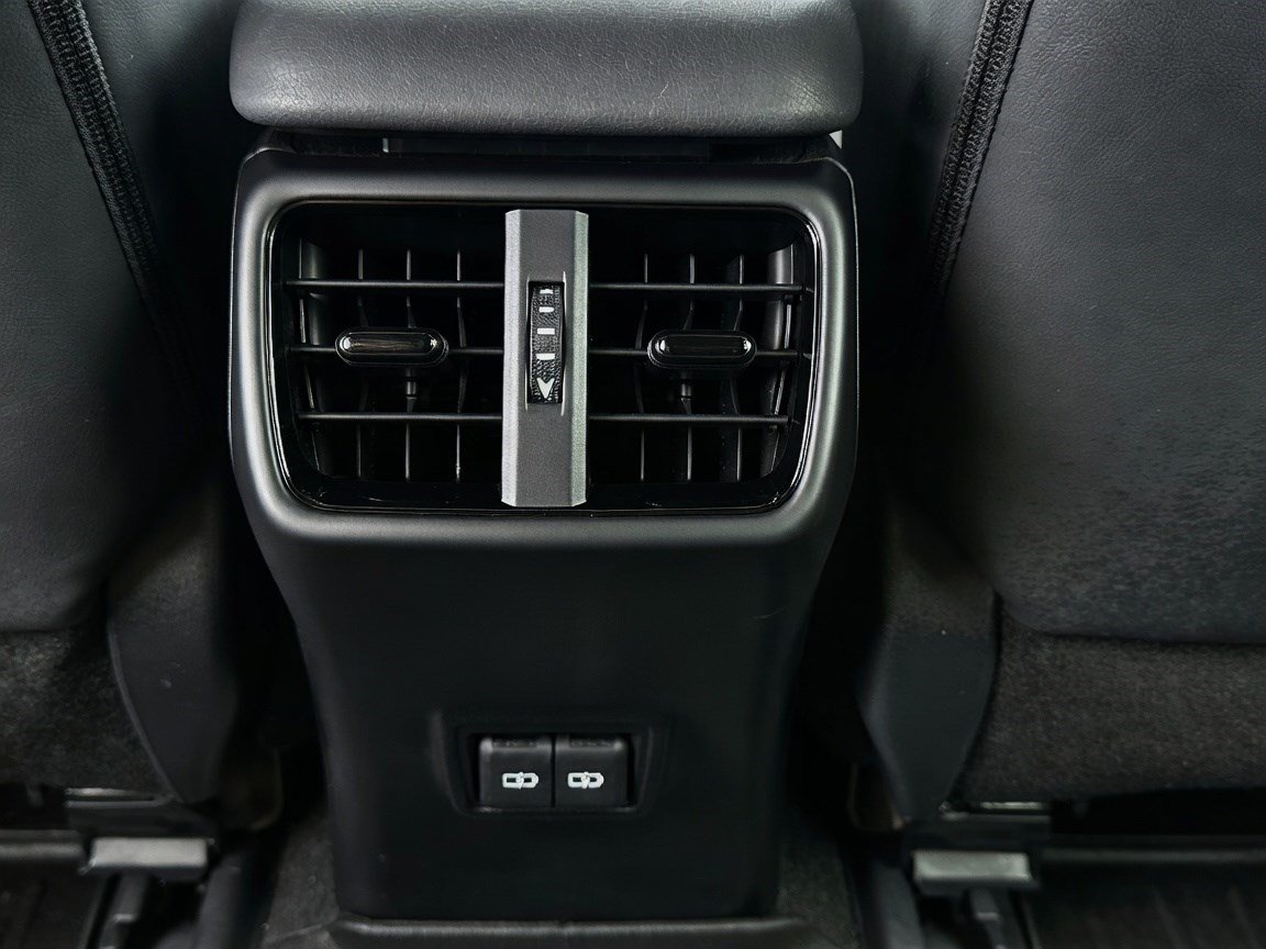 Used 2024 Lexus UX 250h FWD image 17
