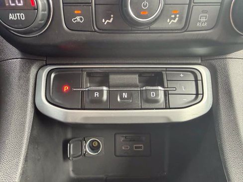 Used 2021 GMC Acadia SLT w/ Elevation Edition FWD image 39