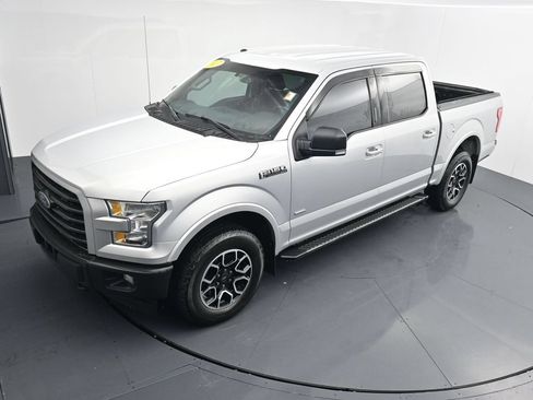 Used 2017 Ford F150 XLT w/ Equipment Group 302A Luxury AWD/4WD image 23