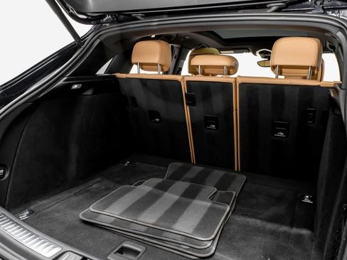 Used 2018 Porsche Macan image 50