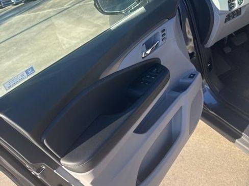 Used 2023 Honda Ridgeline RTL-E image 13