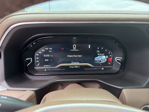 Used 2023 GMC Yukon Denali image 22