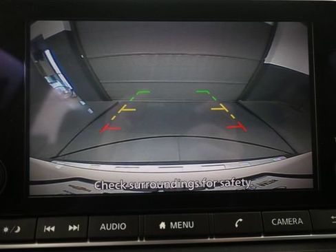 Used 2023 Nissan Rogue SV FWD image 16