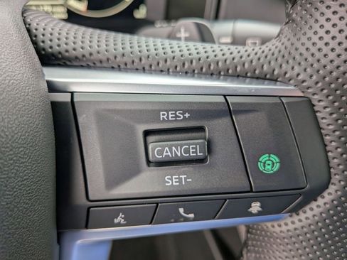 New 2025 Mitsubishi Outlander SE AWD/4WD image 18