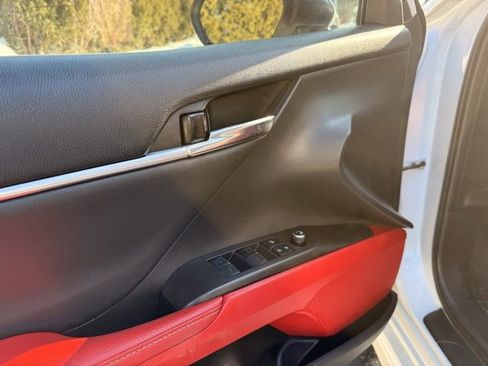 Used 2021 Toyota Camry XSE image 20