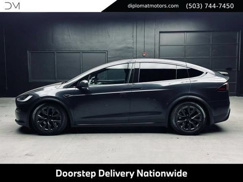 Used 2024 Tesla Model X AWD/4WD image 3