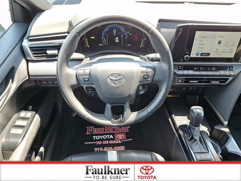 Certified 2025 Toyota Camry SE FWD image 11