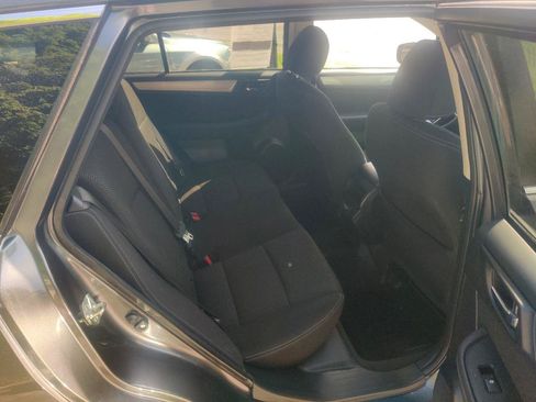 Used 2018 Subaru Outback 2.5i Premium AWD/4WD image 15