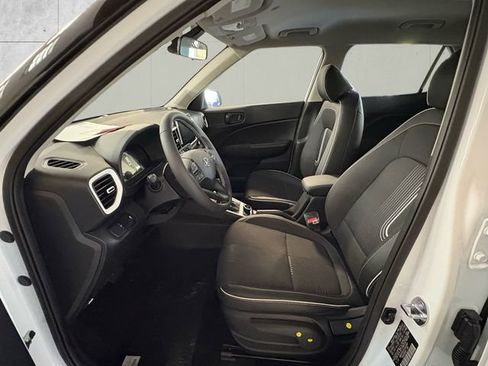 New 2026 Hyundai Venue SEL image 5
