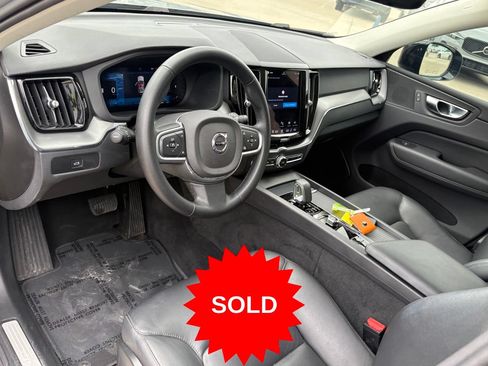 Certified 2025 Volvo XC60 B5 Core AWD/4WD image 16