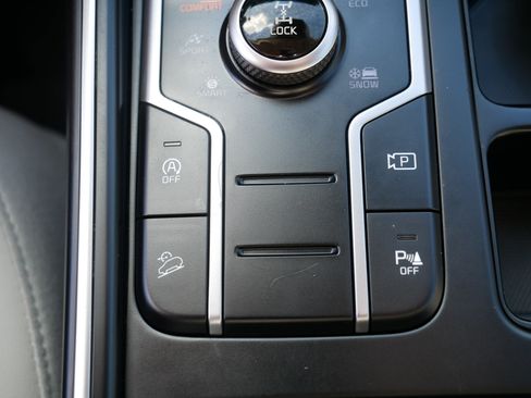 Certified 2023 Kia Sorento S w/ Panoramic Sunroof Package AWD/4WD image 31