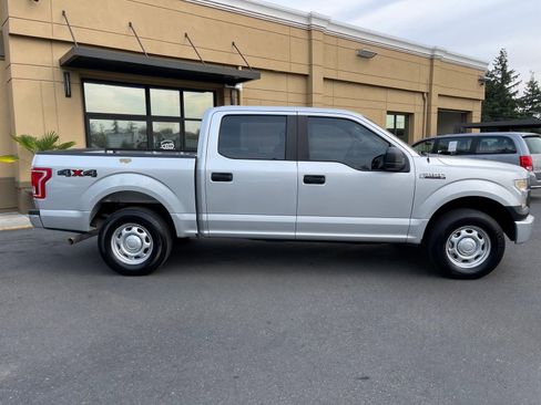 Used 2017 Ford F150 XL w/ Equipment Group 101A Mid AWD/4WD image 8