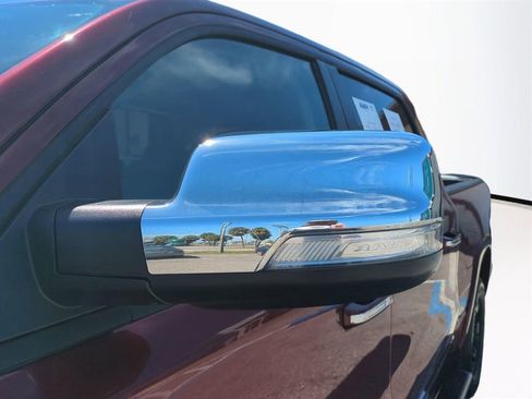 Used 2021 RAM 1500 Laramie image 12