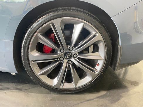 Used 2021 INFINITI Q60 Red Sport 400 w/ Carbon Fiber Package RWD image 11