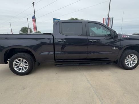 Certified 2023 Chevrolet Silverado 1500 LT w/ Z71 Off-Road Package AWD/4WD image 9