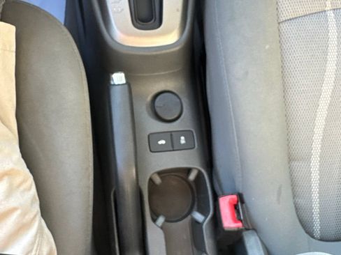 Used 2015 Chevrolet Sonic LT FWD image 29