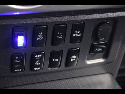 Used 2007 Toyota FJ Cruiser 4WD image 31