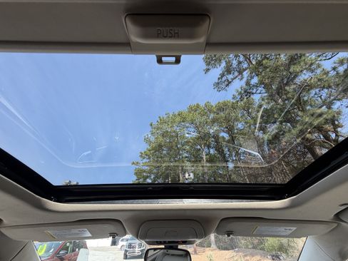 Used 2020 Buick Enclave Essence w/ Sound and Sites Package image 34