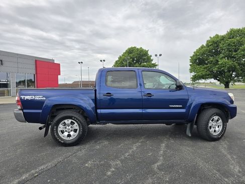 Used 2014 Toyota Tacoma 4x4 Double Cab w/ TRD Off-Road Package image 15