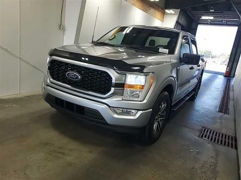 Used 2021 Ford F150 XL w/ STX Appearance Package RWD image 3