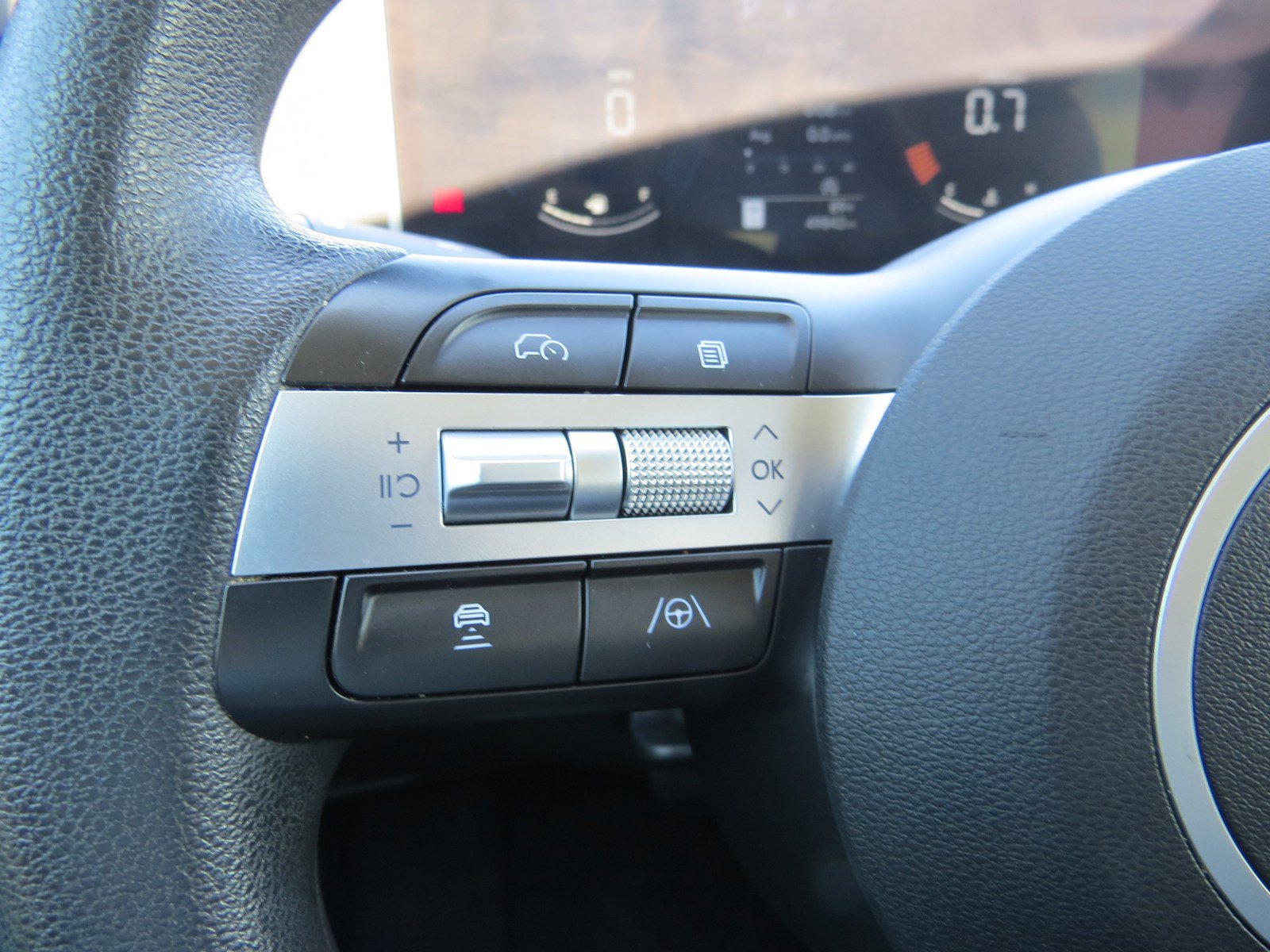 Used 2025 Hyundai Tucson SEL FWD image 18