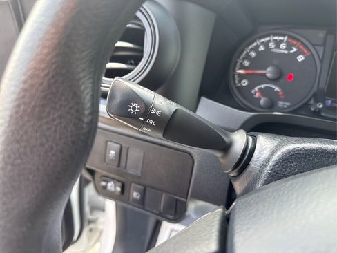 Used 2020 Toyota Tacoma SR AWD/4WD image 26