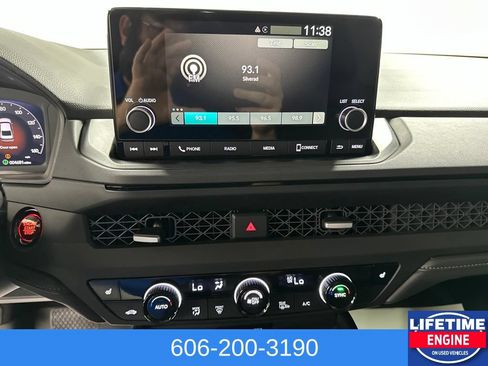 Used 2025 Honda Accord SE image 21