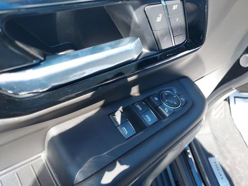 New 2026 Chevrolet Tahoe High Country AWD/4WD image 19