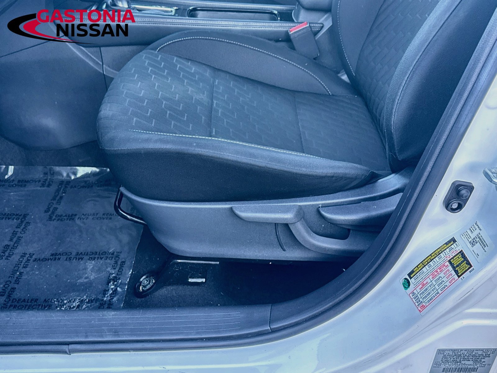 Used 2023 Nissan Kicks SV FWD image 23