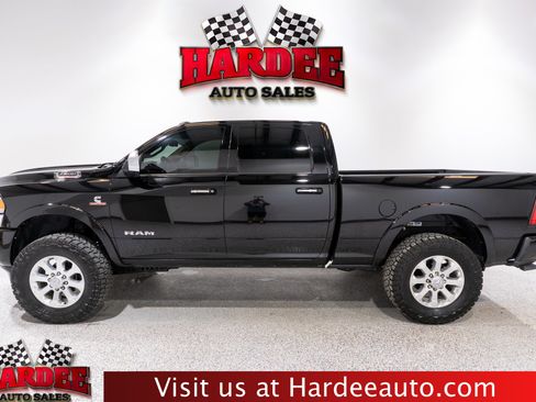 Used 2022 RAM 2500 Laramie AWD/4WD image 1