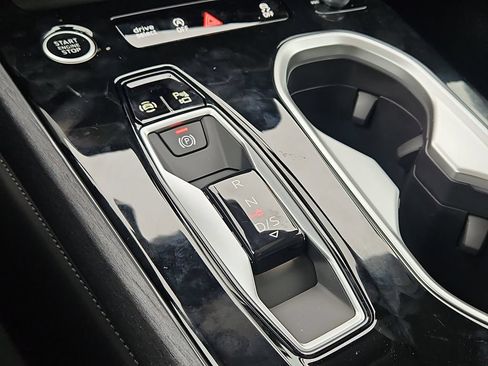 New 2026 Audi A6 Premium Plus AWD/4WD image 21
