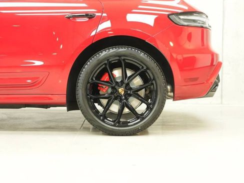 New 2026 Porsche Macan GTS AWD/4WD image 46