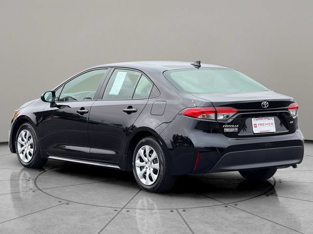 Certified 2025 Toyota Corolla LE FWD image 4