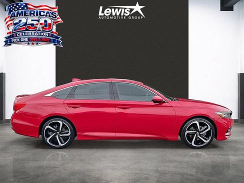 Used 2018 Honda Accord Sport image 5