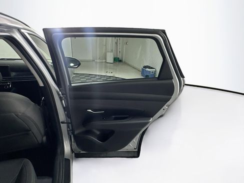 Used 2025 Hyundai Tucson SEL FWD image 30