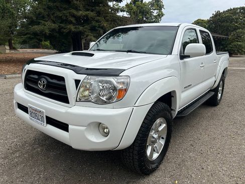 Used 2006 Toyota Tacoma 4x4 Double Cab image 2