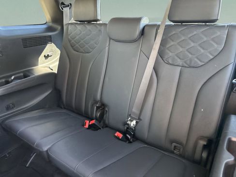 Used 2022 Hyundai Palisade Limited image 23