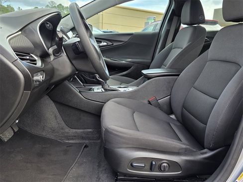 Used 2024 Chevrolet Malibu LT image 12